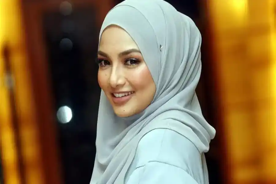 neelofa net worth